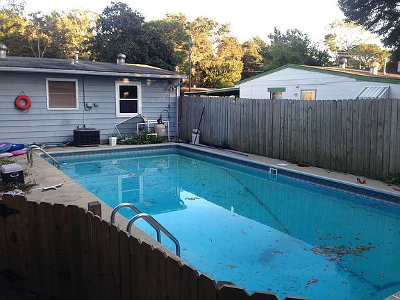4th image of 405 Forest Park Dr