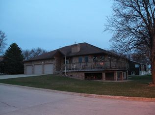 421 W 5th St, Remsen, IA 51050