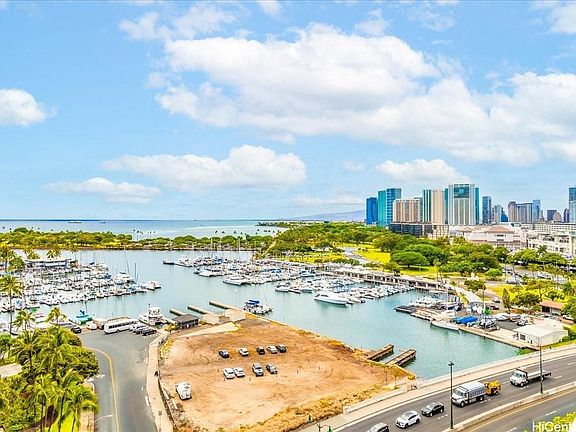 2nd image of 1676 Ala Moana Blvd APT 1303
