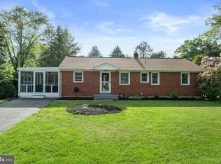 342 Maxson Rd, Lancaster, PA 17601