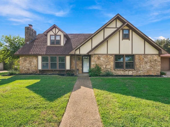 350 Jon St, Lorena, TX 76655
