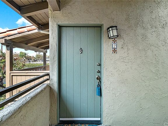 5th image of 1345 Cabrillo Park Dr APT P2
