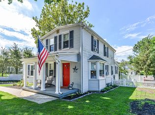 24 Perry Ave, Bayville, NY 11709