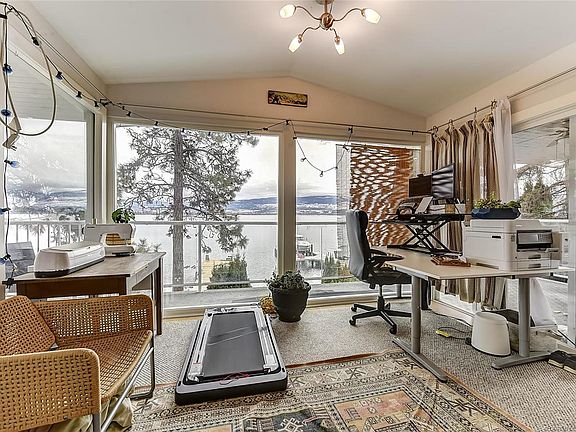 3rd image of 2161 Campbell Pl