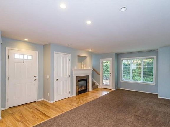 2nd image of 12726 35th Ave NE Unit C