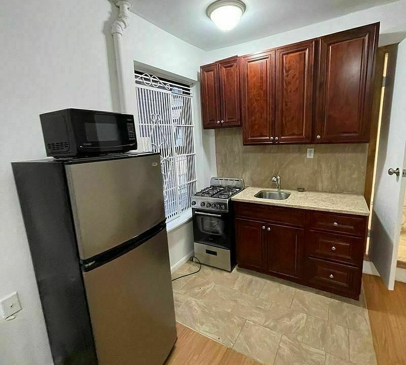 1st image of 189 E 3rd St #4A