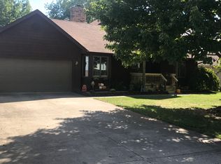 1578 N Pearson Dr, Springfield, MO 65802