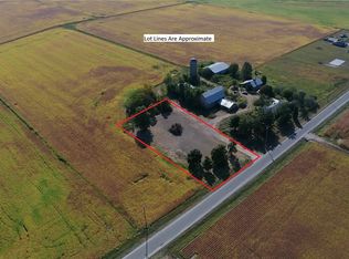 5504 N 1st St, Saint Elmo, IL 62458