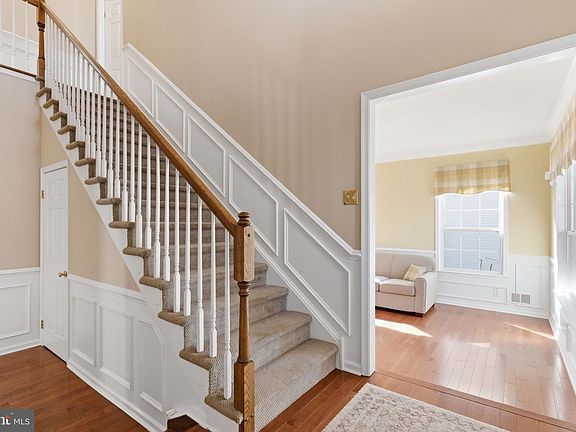 5th image of 411 Dartmoor Rd