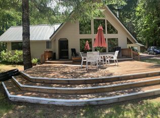 54221 W King Rd, Blue river, OR 97413