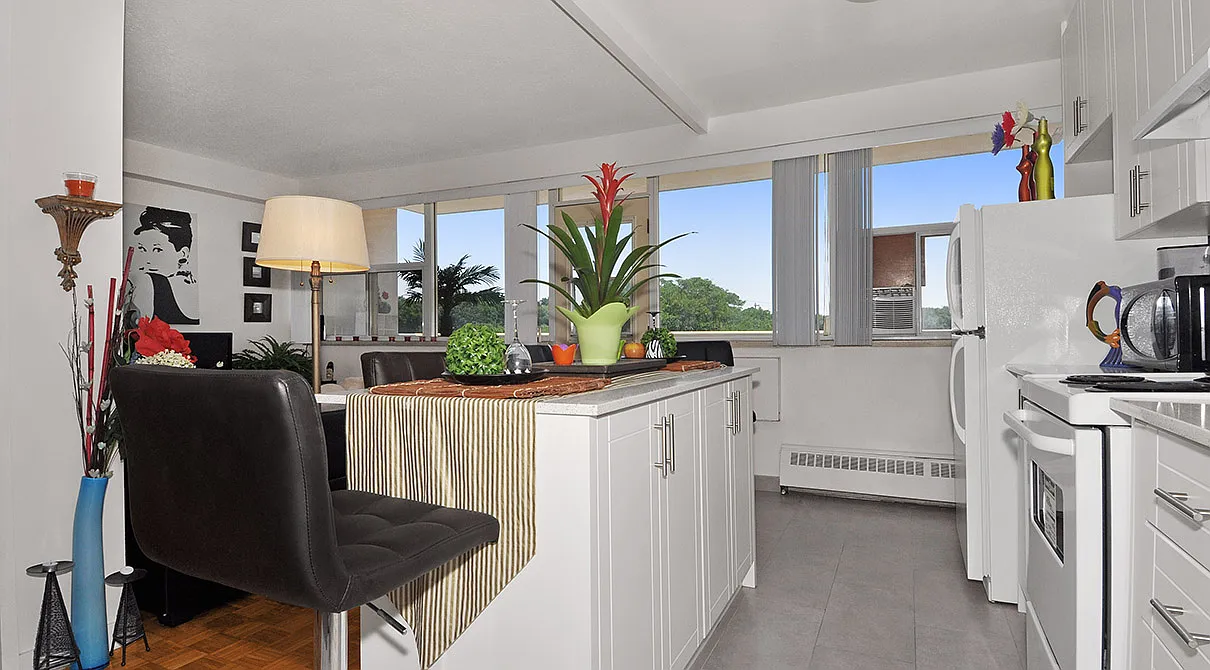 1294 Islington Ave #Studio photo 1