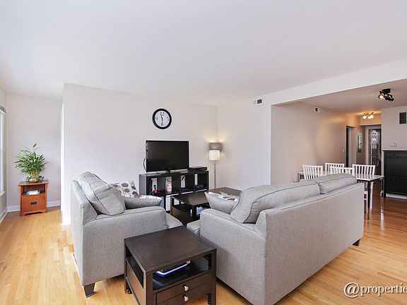 Living Room/Dining Room