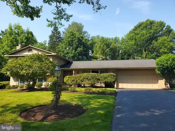 15104 Candytuft Ln, Rockville, MD 20853