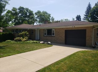 2301 8th Pkwy, Waukegan, IL 60085