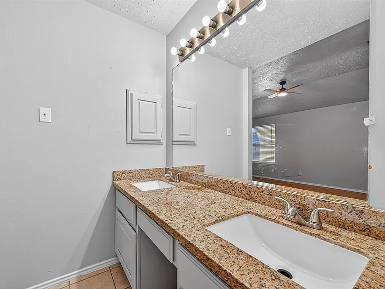 2310 Woodwind Dr — Photo 35