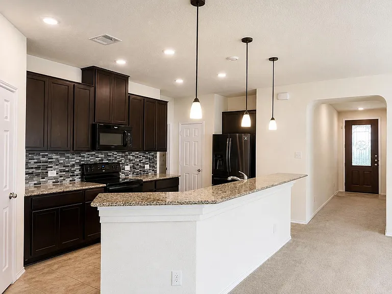 405 Kaden Prince Dr — Photo 8
