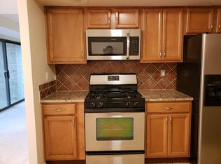 2071 Royal Fern Ct SUITE 11B, Reston, VA 20191