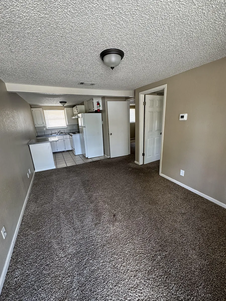 Building Photo - 602 N 2nd St #1-D