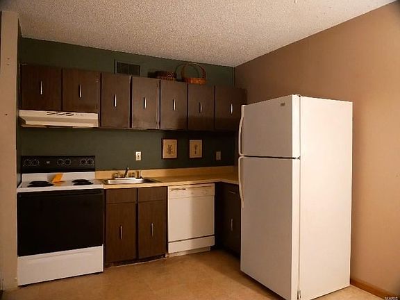 5th image of 2808 Blackforest Dr