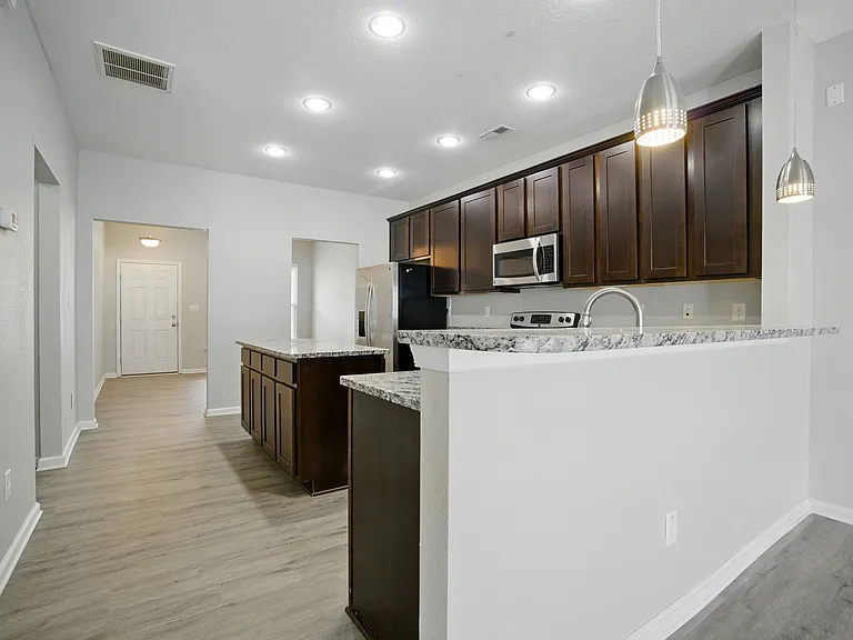 5009 Breleigh Ln — Photo 4