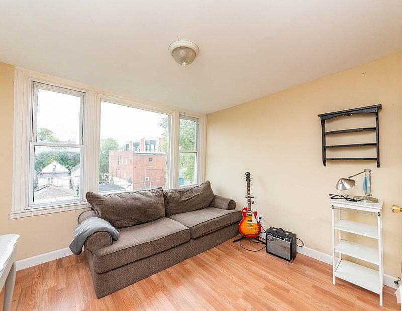 1st image of 2021 N Albany Ave #3