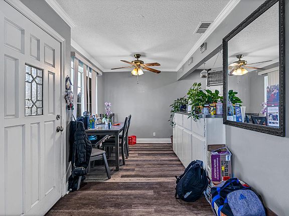 4th image of 3824 Sunny Rd