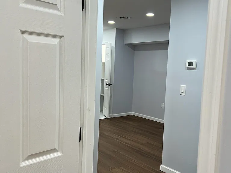 384 Palisade Ave #2R — Photo 17