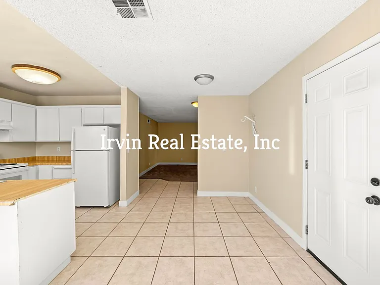 332 Riptide Ct — Photo 2