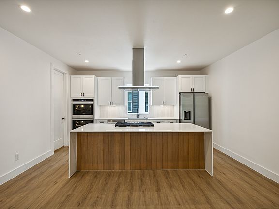 3rd image of 1139 N Madison Ave #106