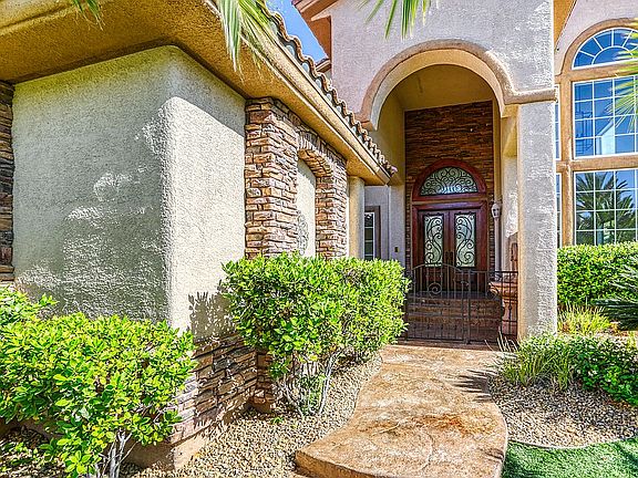 5th image of 5169 Villa Dante Ave