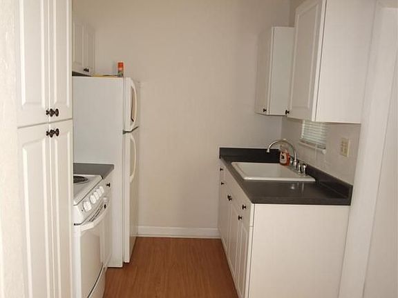 3rd image of 1470 NE 141st St