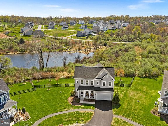 2nd image of 35829 Peninsula Ct