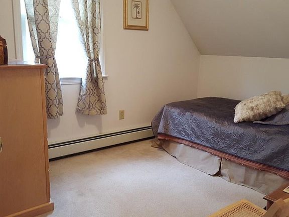 4th image of 117 Rosemont St