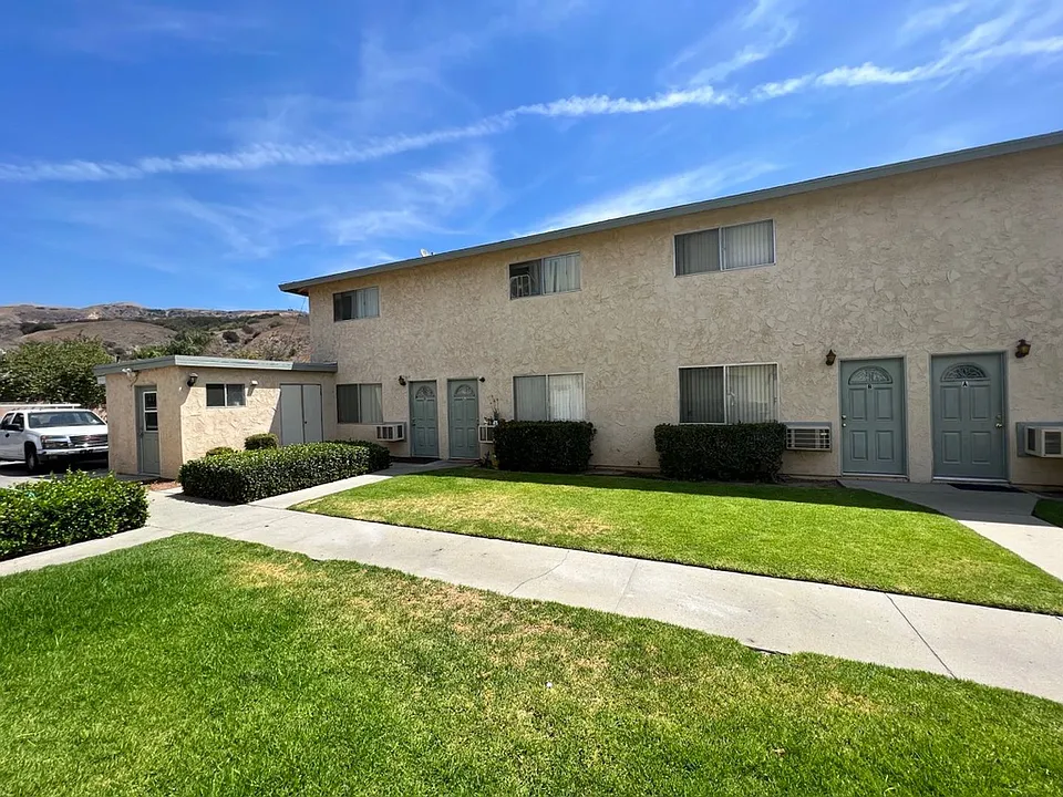 147 Sespe Ave