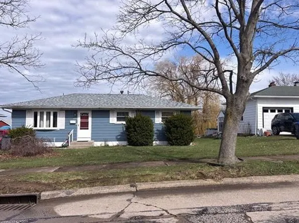 2124 E 42nd St, Erie, PA 16510