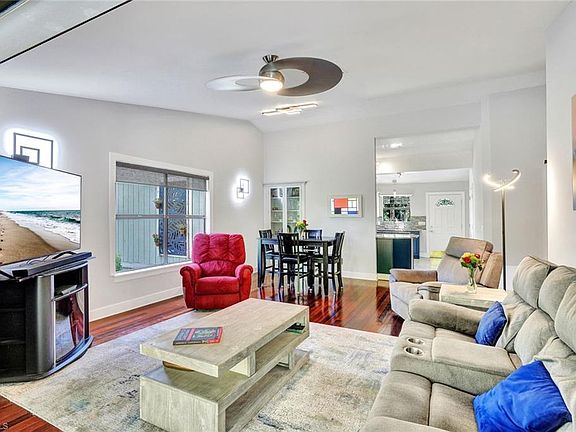 4th image of 25334 Pinson DR