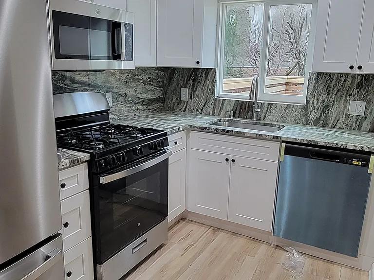 406 Poplar St — Photo 5