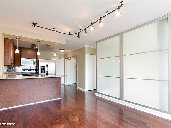5th image of 1360 N Sandburg Ter APT 2309