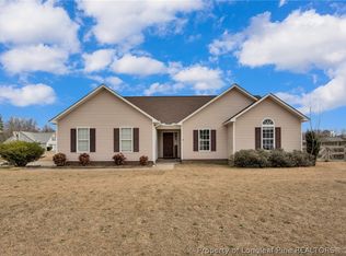 160 Moorea Dr, Raeford, NC 28376