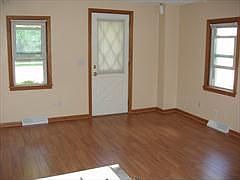 4th image of 234 29th Ave N