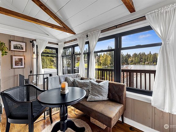 2nd image of 25615 E Lake Wilderness Drive SE