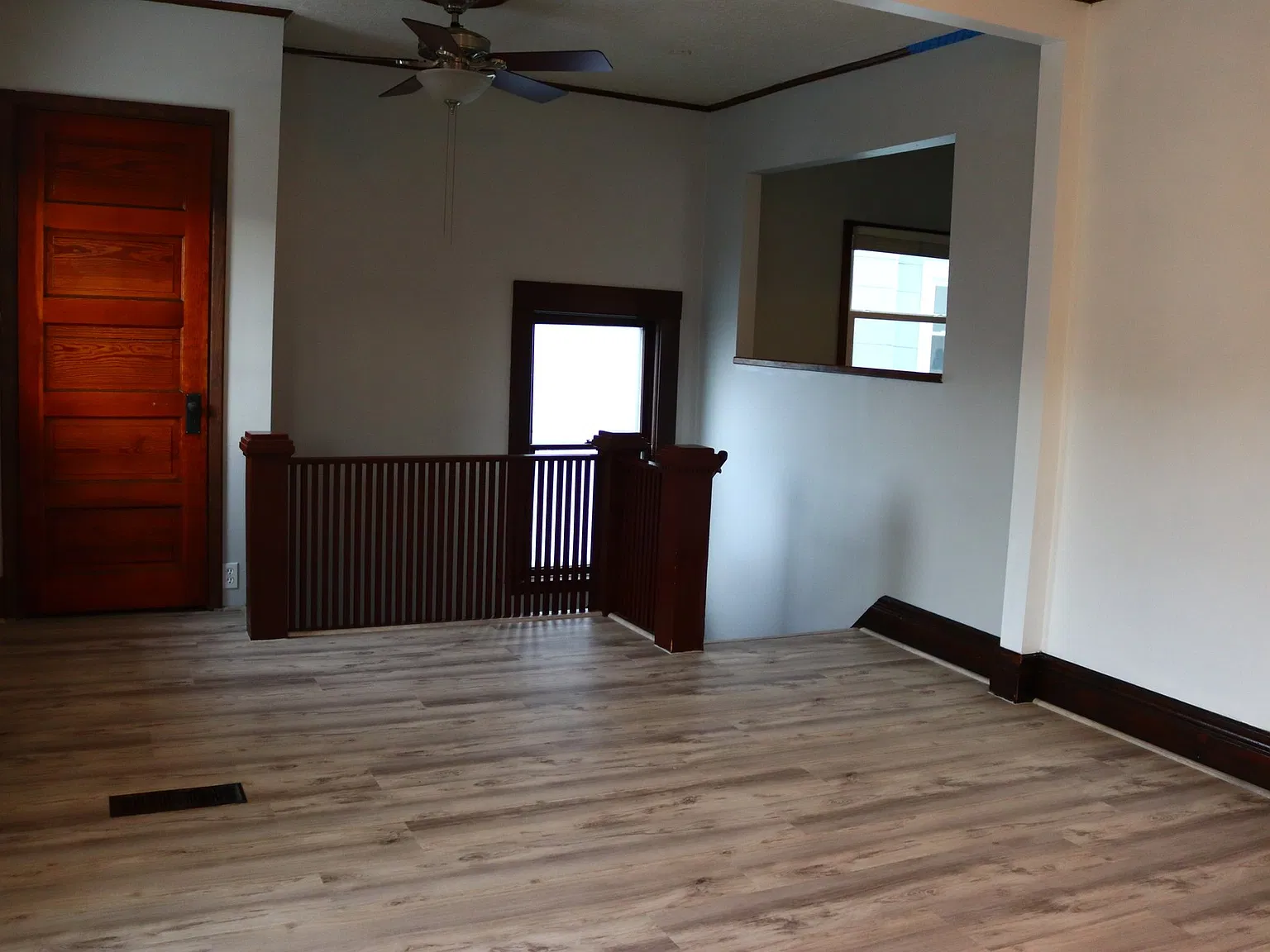 2 bedroom plus office 2nd floor apartment — Photo 4