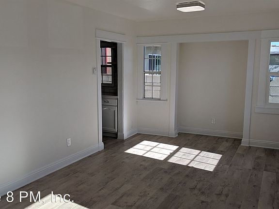 4th image of 1747 W 37th Dr