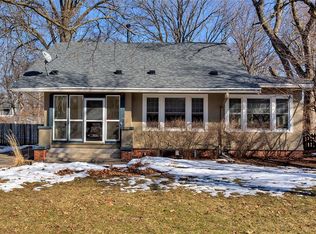 1253 44th St, Des Moines, IA 50311