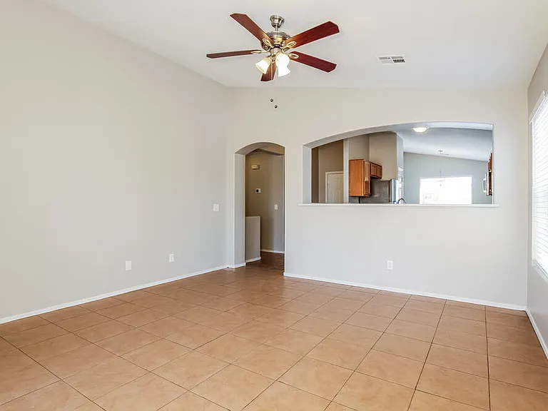 1840 S 106th Ln — Photo 6