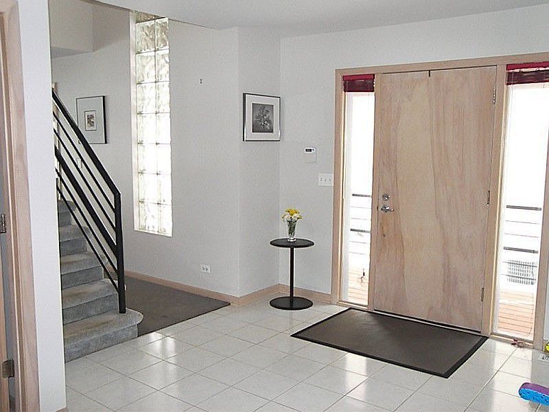 1st image of 26671 N Oakdale Ln