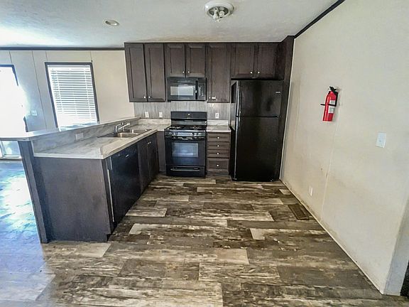 4th image of 3210 Bel Clare Dr #50AR
