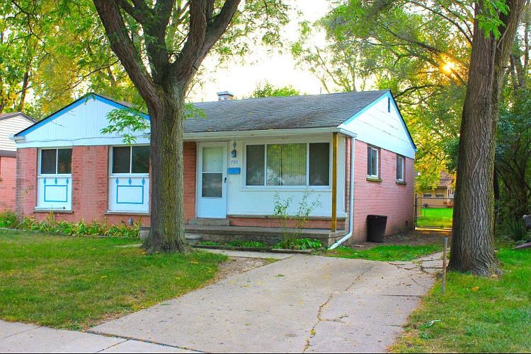 1st image of 790 Eugene St