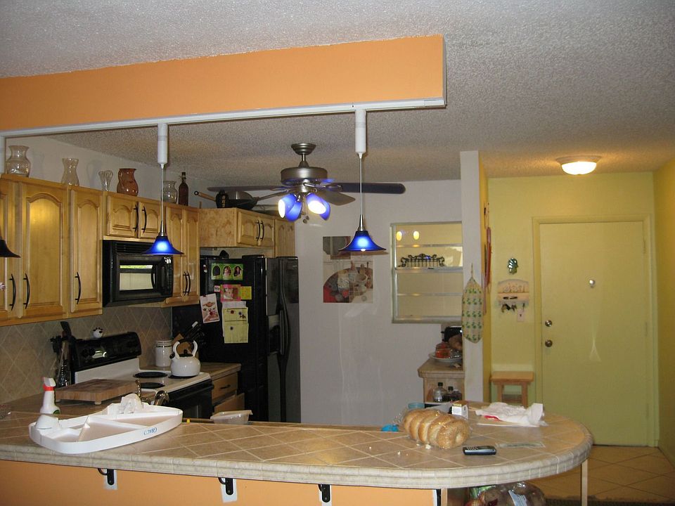 1st image of 1660 NE 191st St #1061