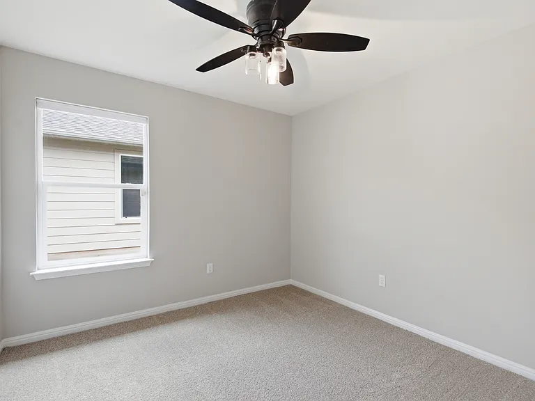 103 Hamilton Pool Ln — Photo 15